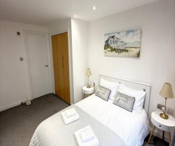 The Shore Edinburgh 2 Bedroom Apartment