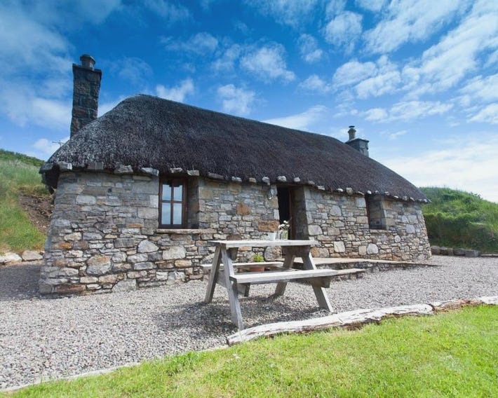 Tigh Phadraig at Marys Thatched Cottages