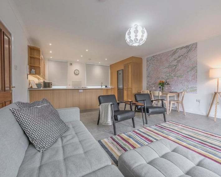 Heathercroft Apartment-quiet, 2 bed apartment