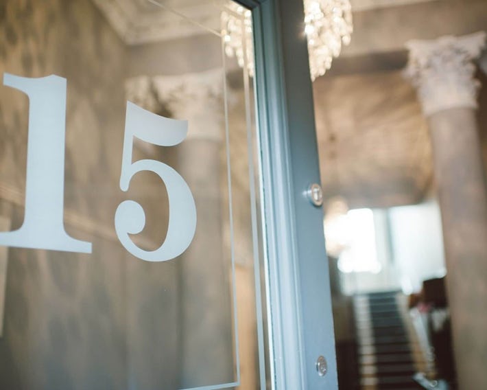 15Glasgow Bed & Breakfast