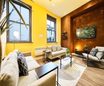 Stunning Central Station 2 Bed Apartment B4