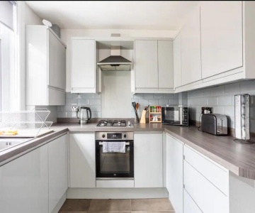 Captivating 3 Bedroom Home With Conservatory