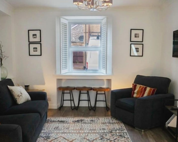 Central 2 bedroom luxury home close to River Ness