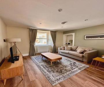 Warm and Cosy City Centre House