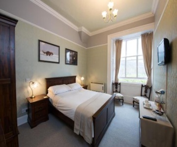 Dall Lodge Country House
