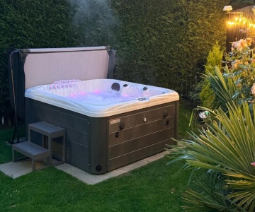 Allt Mor Retreat With Hot Tub