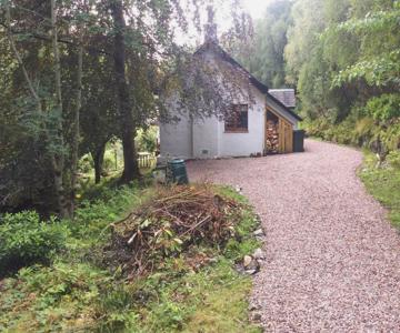 Druimbhan, 1 Railway Cottage,