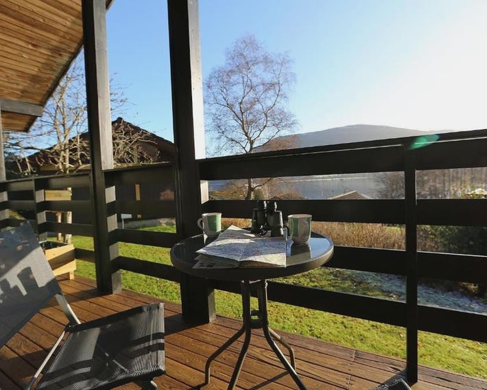 Cosy Modern Nordic Lodge w/ Loch View & Log Burner