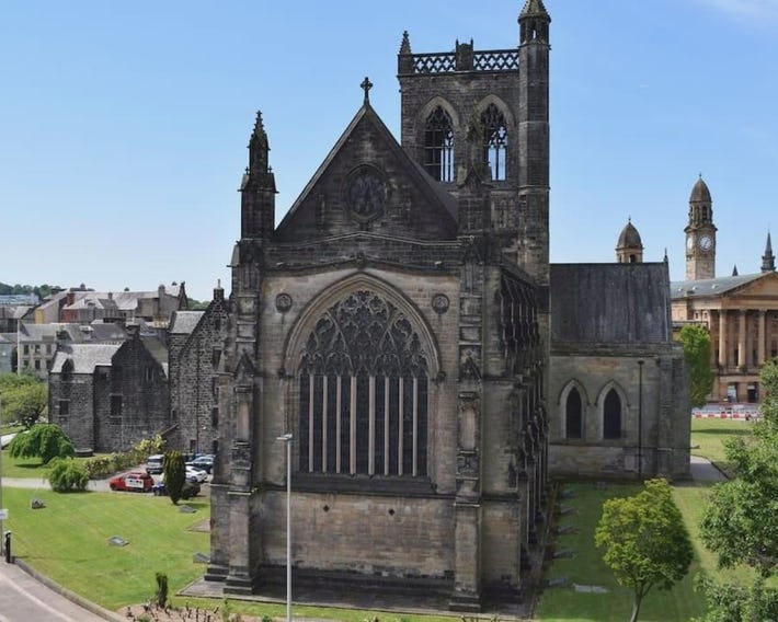THE PAISLEY PENTHOUSE - ABBEY VIEW