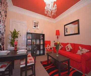 Wallace Apartment