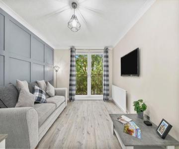 Riverside Rest 1 - 2 Bedroom Apartment & Free Parking Onsite