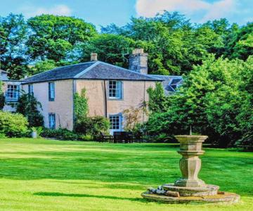 Mid Cottage At Powis House Estate