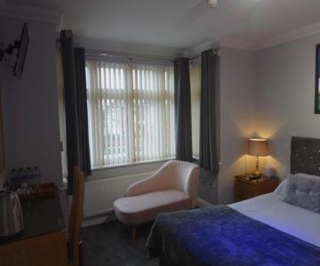 Autumn House Bed & Breakfast