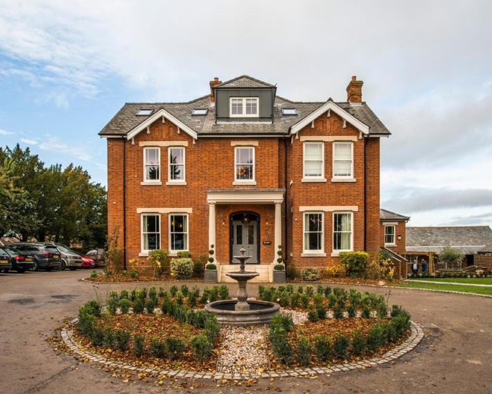 Duxford Lodge Hotel & Restaurant
