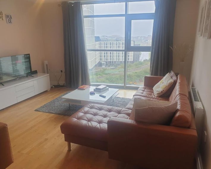 Amazing 2 Bed 2 Bath Apartment City Centre Free Secure Parking
