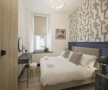 The Sixty Aparthotel - Central Cardiff Apartment With Parking