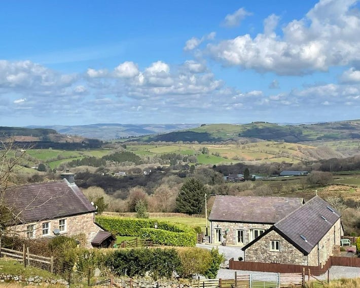 Rhiwddu Barns - Brecon Beacons National Park