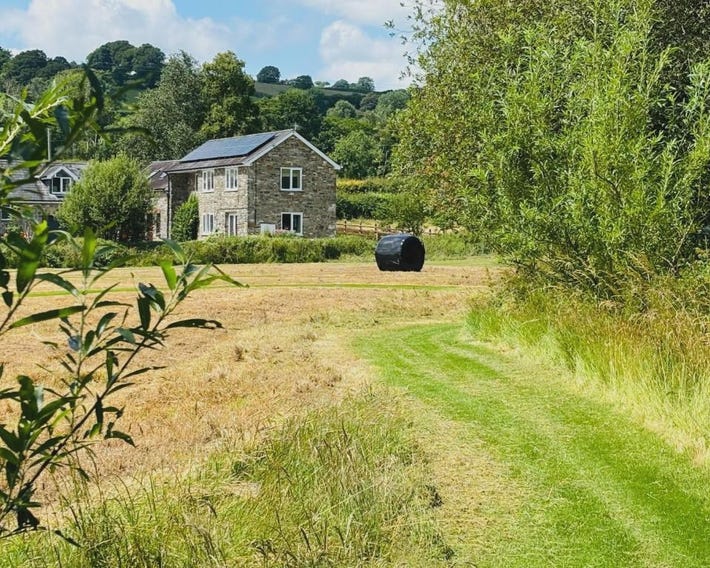 Maesyfelin Isaf Apartment