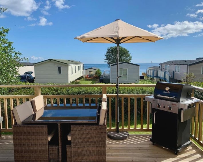 Lydstep Beach BayView 3-Bedroom Holiday Home