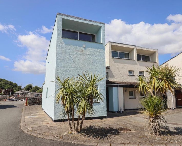 1 South Snowdon Wharf