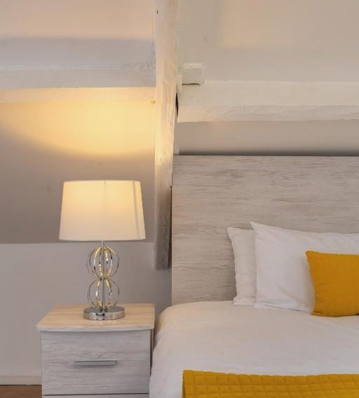 King Studio Apartment Near Swansea Centre