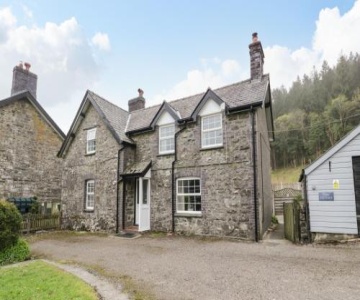 Parc Cottage