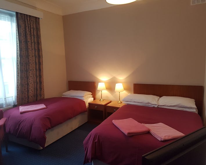Avoca House Hotel