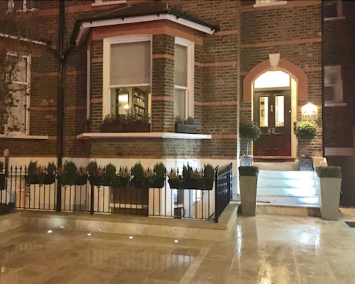 Aviva Guest House