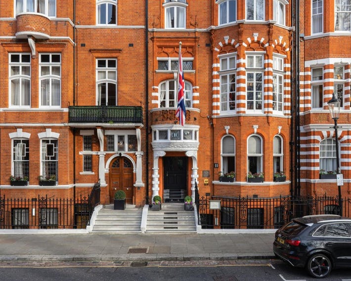 11 Cadogan Gardens