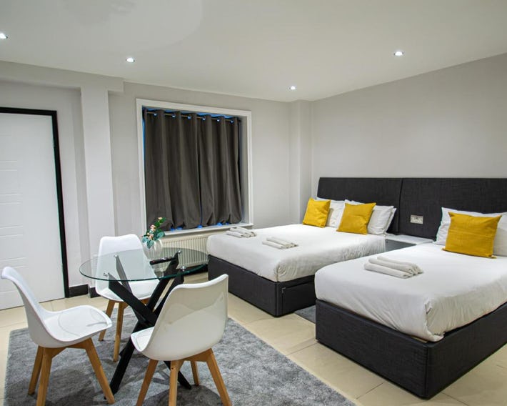 Imperial Court Suites