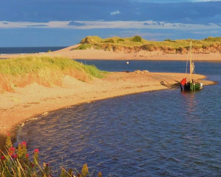 Alnmouth Coastal properties close to Beach with Parking