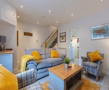 Bumblebee Cottage