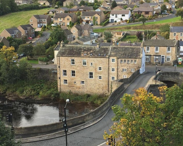 Unique house on riverside - castle views - Barnard Castle