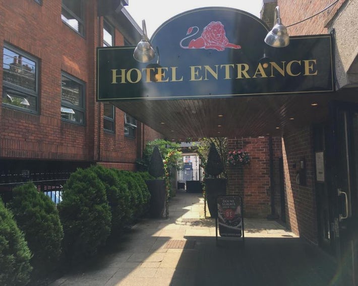 Red Lion Hotel