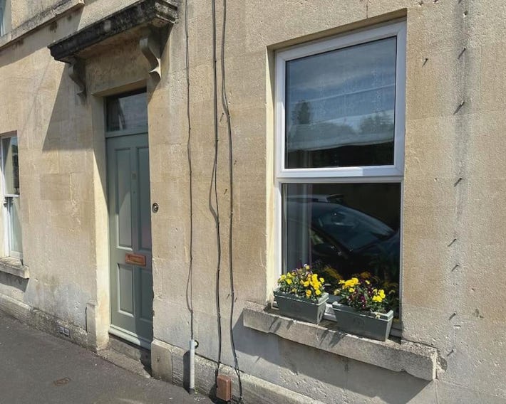 Cosy 19th century two bedroomed home with available parking