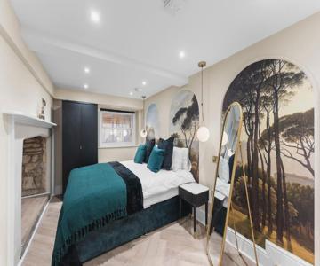 Large Luxury Abode In Central Bath - Games Room