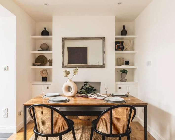 The Broadway Bath - 2 Bedrooms with parking, Central Bath