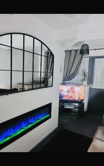 Archie's den