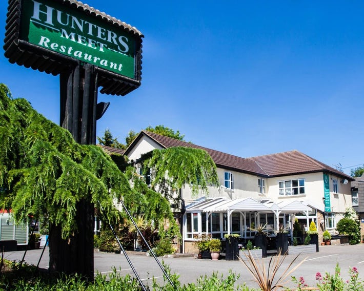 Hunters Meet