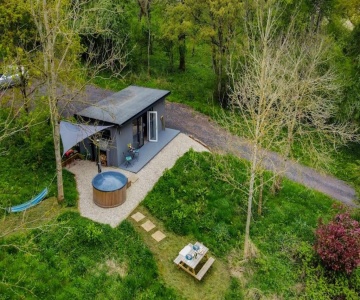 Lakeside Eco Lodge- 'heron'