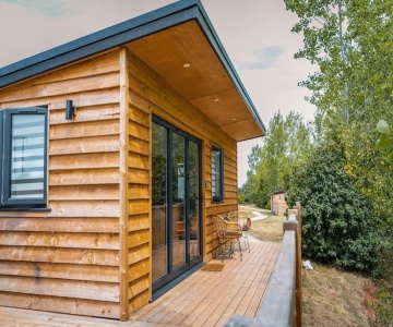 Lakeside Lodge- 'lapwing'