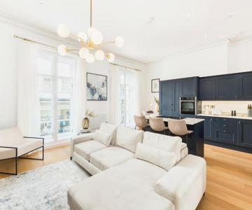 Modern High End 1 Bed in Central Leamington Spa - Pass the Keys