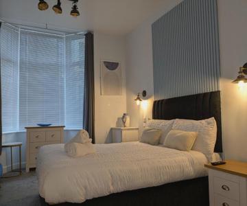 Aurum House Luxury Apartments