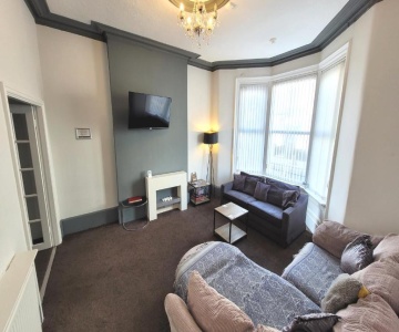 The Bromley Central Holiday Home