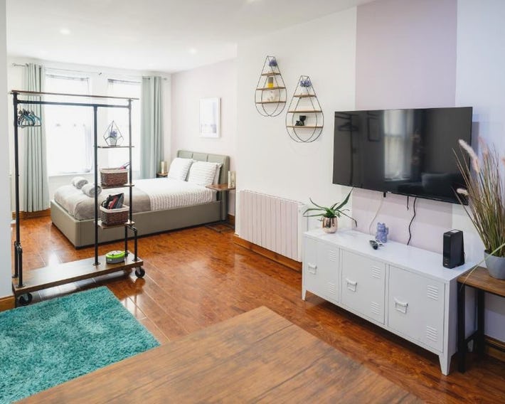 REEF7 - Modern central flat, 5 mins from beach, centre and Bournemouth International Centre