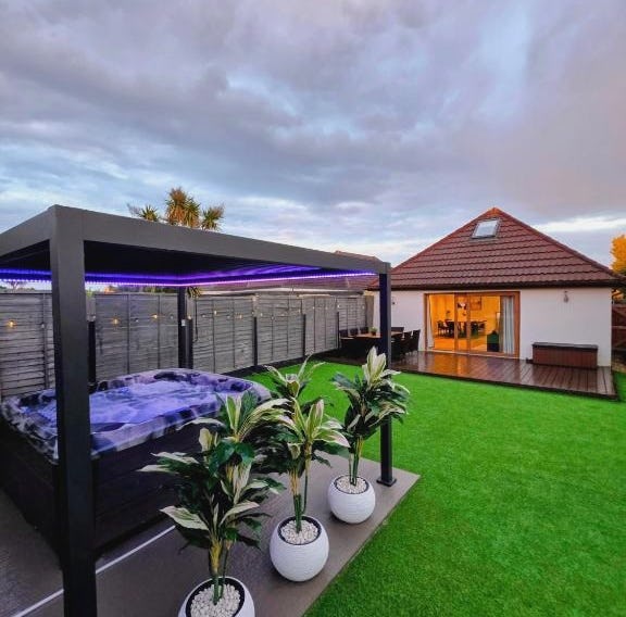 Private Luxe Bournemouth 5BR-7 Beds-3 Bath-Garden-Parking