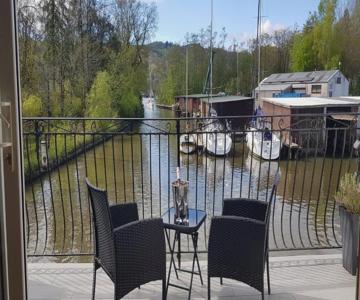 Marina Boathouse, Lake Windermere Lets