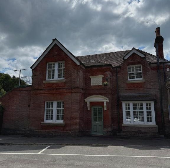 Station House-Hinton Admiral