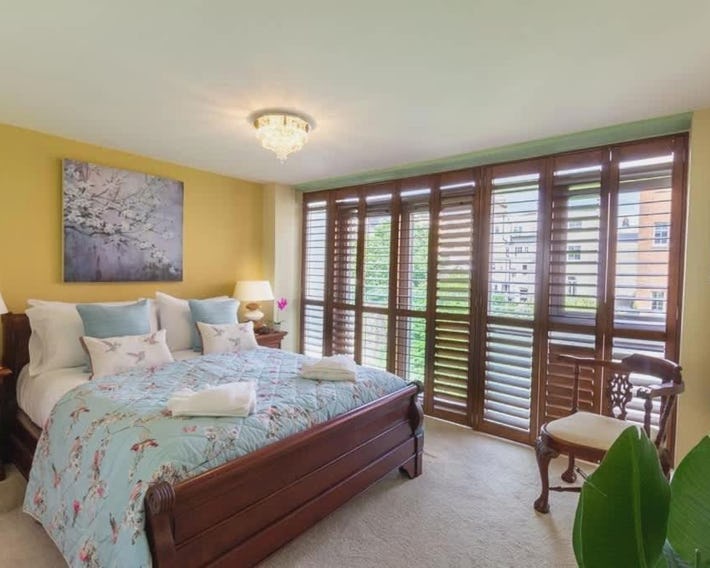Luxury at The Brunswick - Free Parking-4 bedrooms