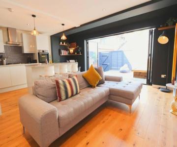 Hotwells Modern Mews